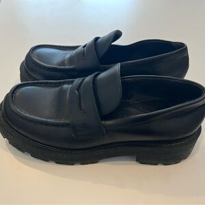 Intervalle Black Leather Women's Loafers, size 39